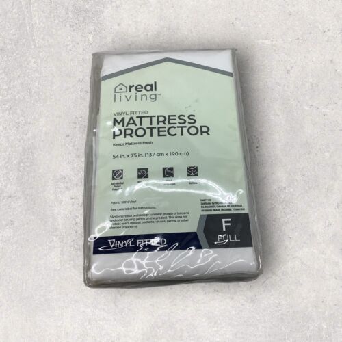 Real Living Vinyl Fitted Mattress Protector Full Bed White - $14.53