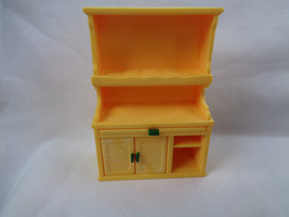 Epoch Sylvanian Families Maple Town Calico Critters Yellow Kitchen Cabinet Hutch - £8.49 GBP