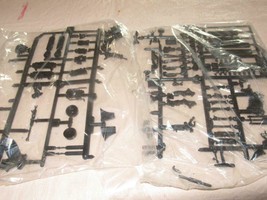 HO TRAINS- ASSORTED BUILDING PARTS TREES - POT - LUCK - SUPER SALE- NEW ... - €4,43 EUR