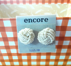 White Beaded Knot Womens Pieced Stud Earrings Pearl  Encore Vintage - £4.35 GBP