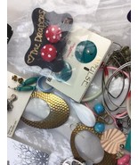 80s 90s lot Costume Jewelry Earrings Junk Drawer For Crafts Claires - $34.89 CAD