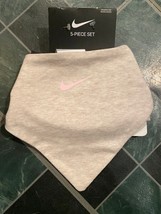 Nike Girl&#39;s 2 Piece Set  Newborn-9 Month *NEW w/Tags* bbb1 - $9.99