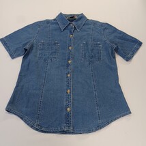 Vintage Casualaire Women's Blue Button Up Denim Shirt Top Measured Chest 40" image 8