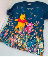 Disney Scrub Top Winnie The Pooh Women&#39;s Large L V Neck 2-Pocket Short S... - €8,37 EUR