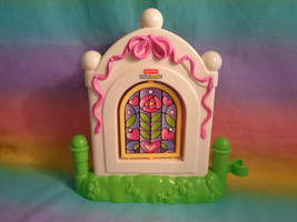 2004 Fisher Price Little People On The Go Cottage Wedding Replacement Wa... - $6.77