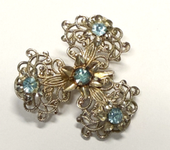 Vintage Filigree Floral Brooch – Aqua Blue Rhinestones – 1940s Bouquet Pin - $276.24 MXN