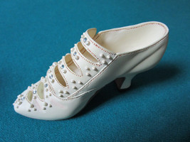 The Right Shoe By Raine Collectible &quot;Edwardian Grace&quot; New In Box Original - £19.71 GBP