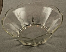 Vintage Clear Glass Serving Bowl Large Scalloped Rim w/ Spikes 8&quot; x 3&quot; - £12.77 GBP