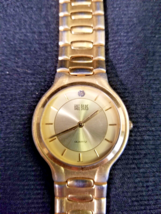 Vintage Bill Blass 8 Mens Diamond Quartz Watch Gold Tone - £31.23 GBP