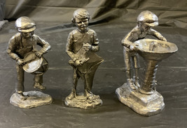 Michael Ricker Pewter Park City Town Hall Figurines - £73.95 GBP