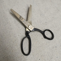 Vtg Griffon Pinking Shears Made in Italy Very Sharp! - $9.90