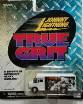 Johnny Lightning TRUE GRIT Tribute to America&#39;s Heavy Haulers- The Three Stooges - £8.57 GBP