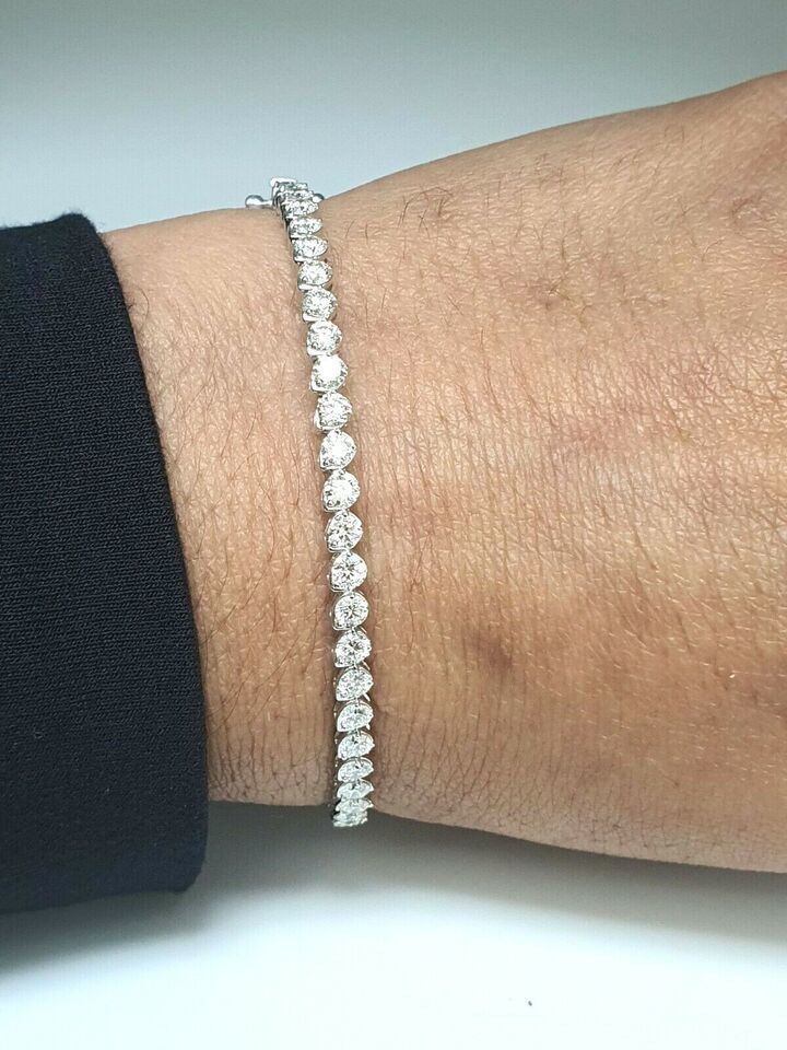 18Carat White Gold Diamond Half Circle Hinged Bangle 2.11 carats Item image 9