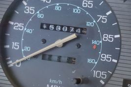 84-86 Nissan 720 4x2 Speedometer Instrument Gauge Cluster w/ Tach image 6