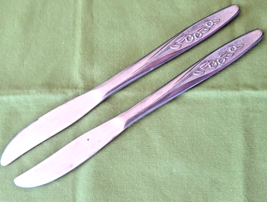 International Superior Stainless 2 Dinner Knives Radiant Rose Pattern USA. - £4.57 GBP