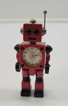 *C51) Vintage Retro Tokyo Bay Mini Red Metal Robot Time Quartz Clock - €42,78 EUR