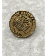 Toyota Motor Sales Presidents Award Tie Tack Lapel Pin Gold Tone Automob... - $187.97 MXN