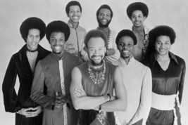 Earth, Wind & Fire in Concert smiling 1970's pose of the group 18x24 Poster - $23.99