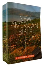 St. Joseph Medium Size Edition New American Bible Bible 1st Printing - £44.52 GBP