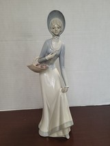 Porcelain Figurine Lady in Bonnet w/ Basket To the Market Spain Miguel Requena - £141.16 GBP