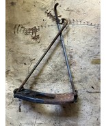 92-00 Civic Del Sol Battery Tie Down Bracket W/ Rods Peeling Paint - $15.83