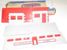 PLASTICVILLE POST-WAR DINER KIT DE-7- 0/027 - BOXED -  GOOD - M23 - £8.54 GBP