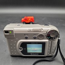 Vintage Fujifilm Digital Camera MX-500 Silver Compact 1.5mp 1x Optical Zoom - $29.69