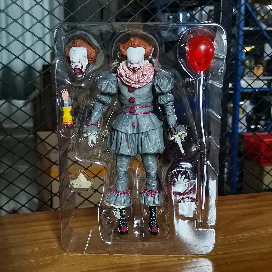 NECA Pennywise Collection Action Figure Movie Model Toy - £21.50 GBP+
