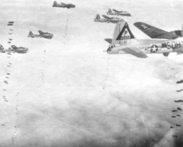 B-17 WW2 Bomber Squadron Dropping Bombs 384TH Bombing Group 8X10 Photo Reprint - £6.80 GBP