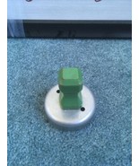VINTAGE GREEN WOODEN HANDLE DOUGHNUT BISCUIT MAKER CUTTER 2 1/2&quot; - $185.31 MXN
