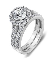 Collection Sterling Silver Flower Halo Ring set with Cubic - $2,129.44 MXN