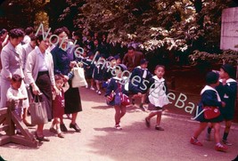 1956 School Children Hold Hands Shinjuku Garden Tokyo Japan Ektachrome Slide - £3.15 GBP