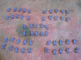 Lot: 50 Russian Napoleonic Inf. Adv.; 15mm Military Miniature, Vintage Wargame - £31.41 GBP