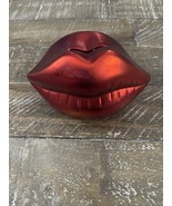 Red Lips Ceramic Bank  Statue Kissing Sculpture 5”x3”x3” Rare New Fast S... - €11,79 EUR