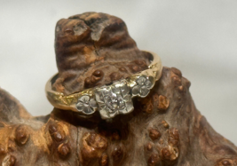 Vtg 14K Yellow Gold Diamond Ring 1.49g Fine Jewelry Size 6 Band - £143.51 GBP