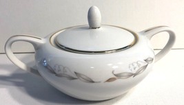 Kaysons Fine China Japan Golden Fantasy Sugar Bowl and Lid 1961 - £14.20 GBP