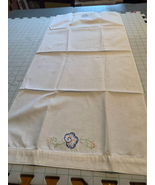 Vintage Hand Embroidered Hand Towel - £11.96 GBP