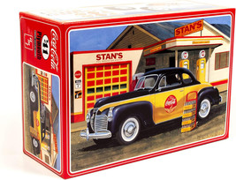 AMT Coca-Cola &#39;41 Plymouth Coupe with 4 Bottle Crates 1:25 Scale Model Kit NIB - £18.41 GBP