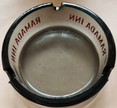 RAMADA INN 3-3/4&quot; x 1&quot; tall  Smoke Gray Glass Ashtray - $148.08 MXN