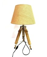 Floor lamp with height adjustable tripod stand - £75.07 GBP