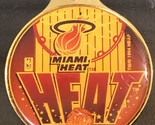 NBA 1994 Miami Heat Anhänger Reißverschluss Zug Metall Emaille Vintage 3... - $9.85