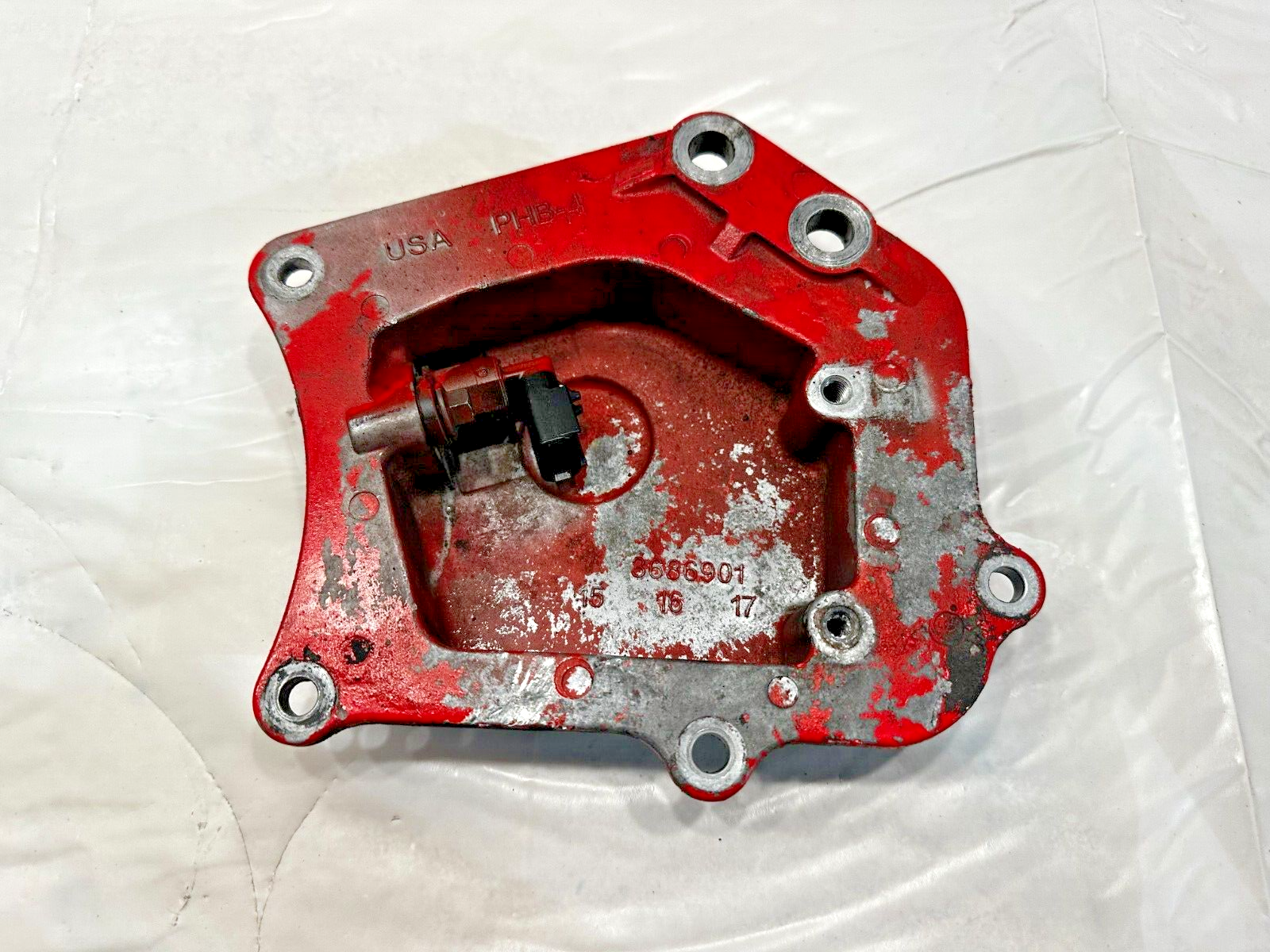 Cummins ISX15 SOHC Diesel Engine Gear Cover Sensor Adaptor Plate 3686901... - $83.80