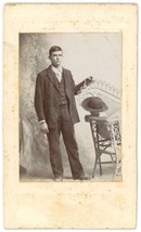 CIRCA 1900&#39;S CDV Handsome Young Man Wearing Suit With Hat Sitting On Chair - £7.46 GBP