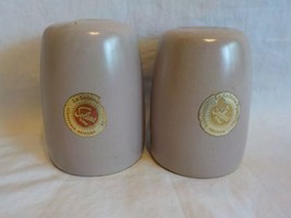 Vintage LA SOLANA Salt and Pepper Shakers  Tannish Brown w/Original Stickers - £7.90 GBP