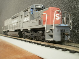 Athearn HO SD-40T Diesel Locomotive SOUTHERN PACIFIC 8356 Runs Lights Cl... - $40.00