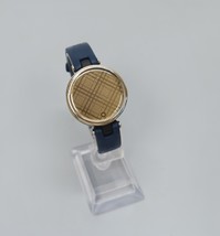 Garmin Lily Classic Stylish Smartwatch Gold w/ Navy Silicone Band image 2