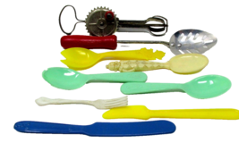 9 Childrens Toy Kitchen Tools Slotted Spoon Egg Beater Plastic Utensils dx - $14.84