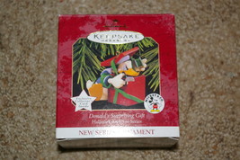 Hallmark Keepsake Ornament ~ Donald&#39;s Surprising Gift ~Disney ~ Donald Duck 1997 - £7.97 GBP