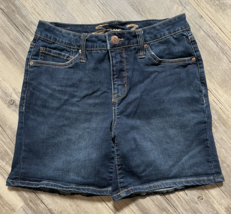 Seven7 Weekend Short Mid Rise 6” Inseam Jean Denim Womens Size 4 Seven 7  - $12.88