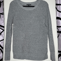 American Eagle gray knit sweater size medium - $13.72